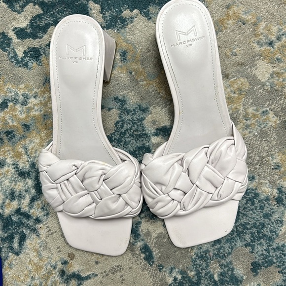 Marc Fisher Cerita Block Heel Slip On Sandal Womens size 8 light purple​ - Picture 7 of 8